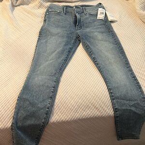 MOTHER the Looker Ankle Jean